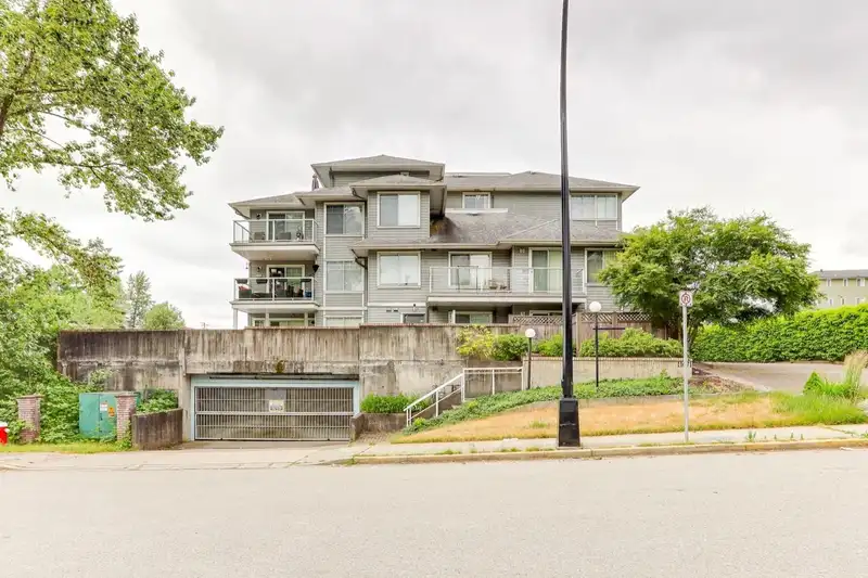 507 11671 FRASER STREET - photo 1 of 12