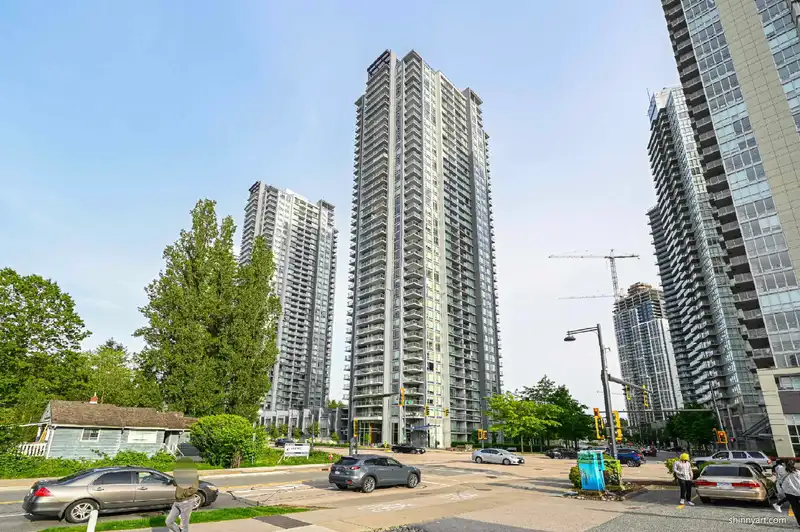 4001 13696 100 AVENUE - photo 1 of 40