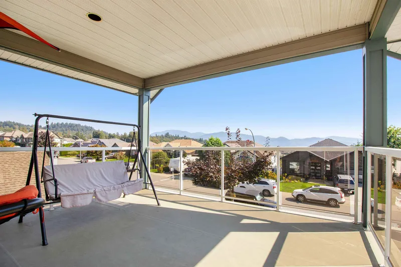 33577 12 AVENUE - photo 4 of 22