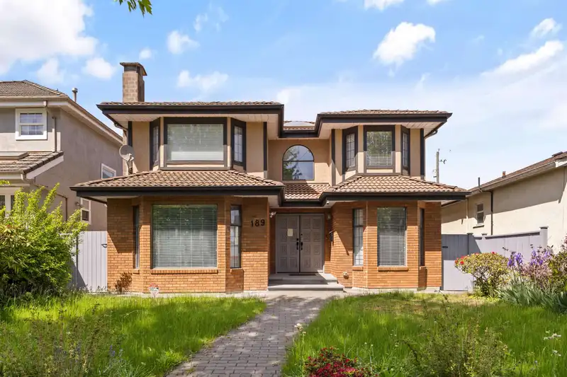 189 W 46TH AVENUE - photo 1 of 30