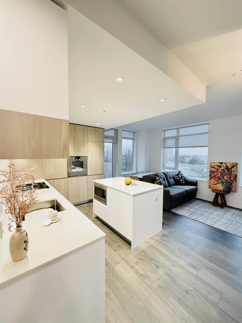 702 6788 MINORU BOULEVARD - photo 3 of 17