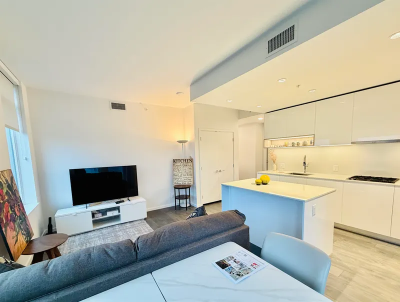 702 6788 MINORU BOULEVARD - photo 4 of 17