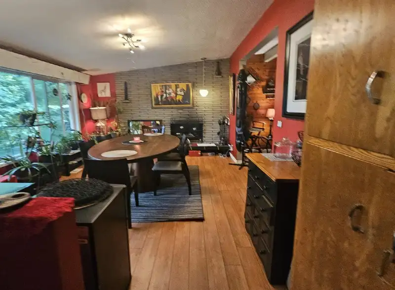 11333 96 AVENUE - photo 4 of 10