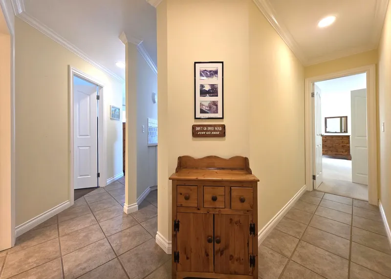 301 17695 58 AVENUE - photo 3 of 25