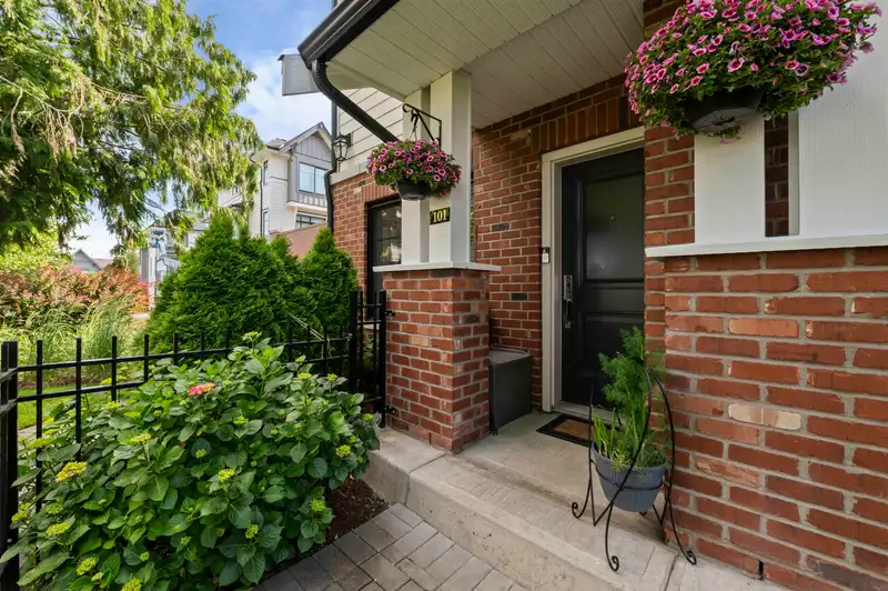 101 16528 24A AVENUE - photo 2 of 23