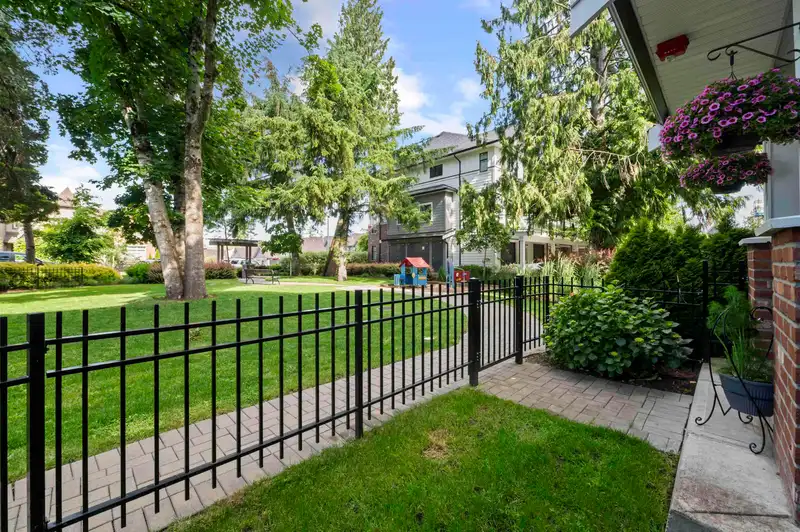 101 16528 24A AVENUE - photo 3 of 23