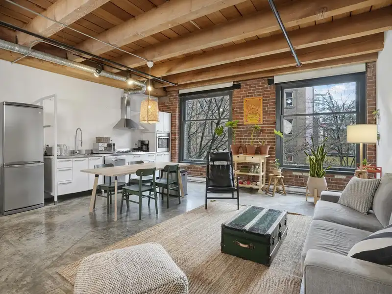 212 55 E CORDOVA STREET - photo 2 of 21