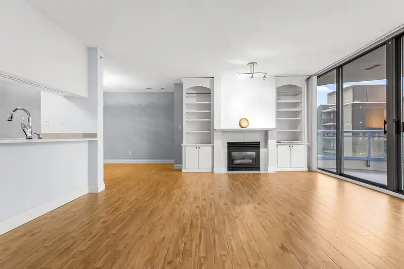 1301 719 PRINCESS STREET - photo 4 of 28