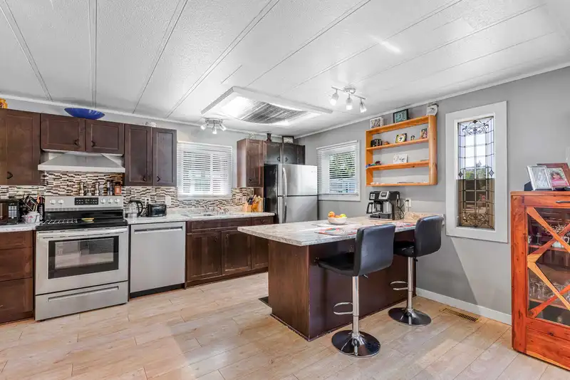 400A SUNDANCE CRESCENT - photo 2 of 18