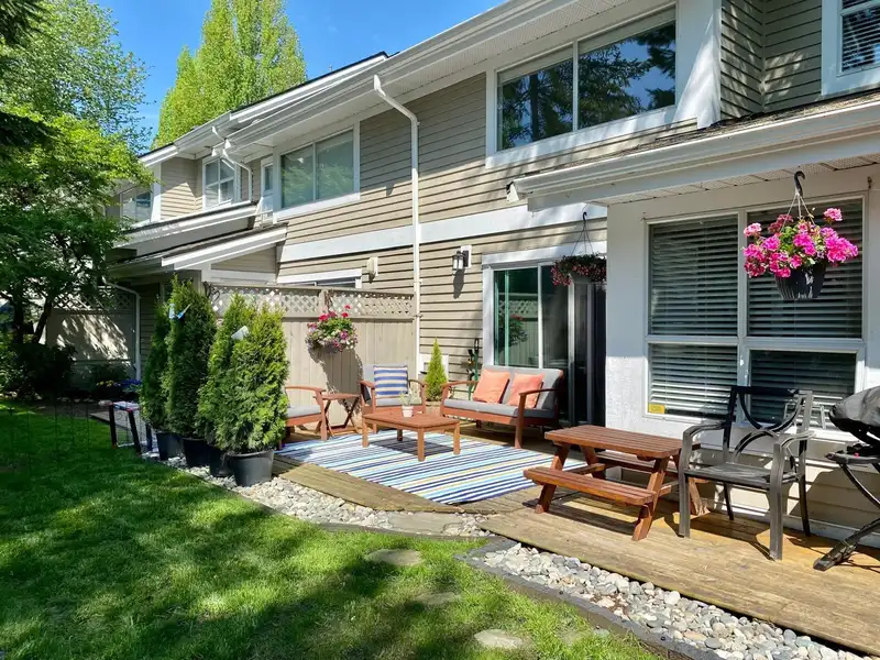 30 650 ROCHE POINT DRIVE - photo 1 of 40