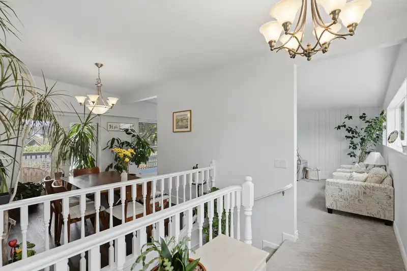 1679 58 STREET - photo 4 of 37