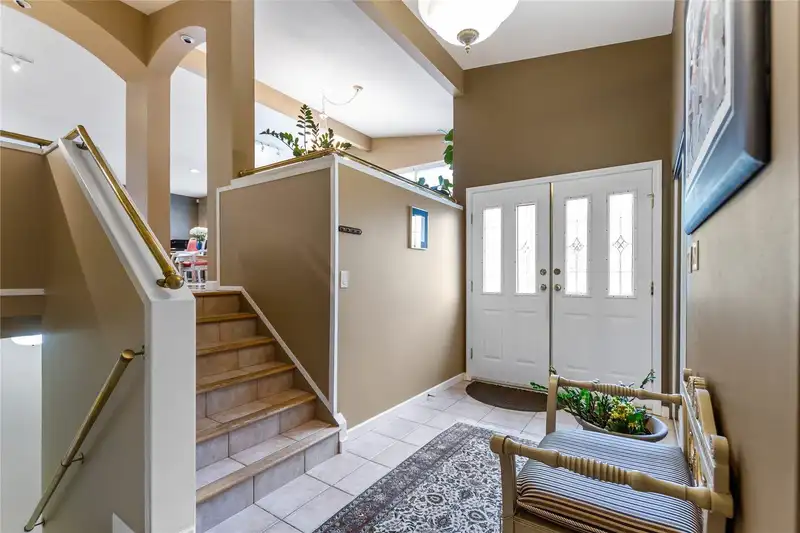 936 CAITHNESS CRESCENT - photo 3 of 26