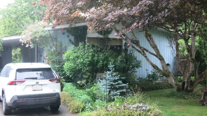 11709 248 STREET - photo 2 of 11
