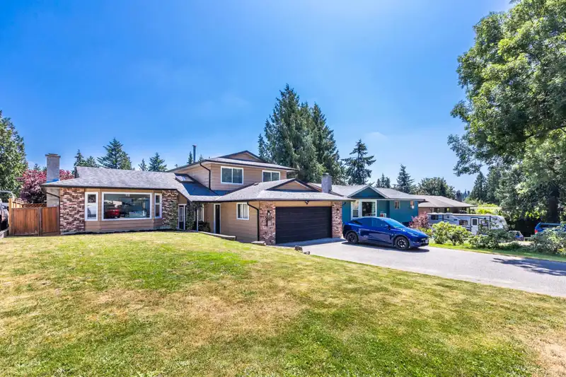 5848 170A STREET - photo 2 of 40