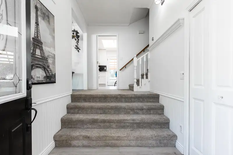 5848 170A STREET - photo 3 of 40