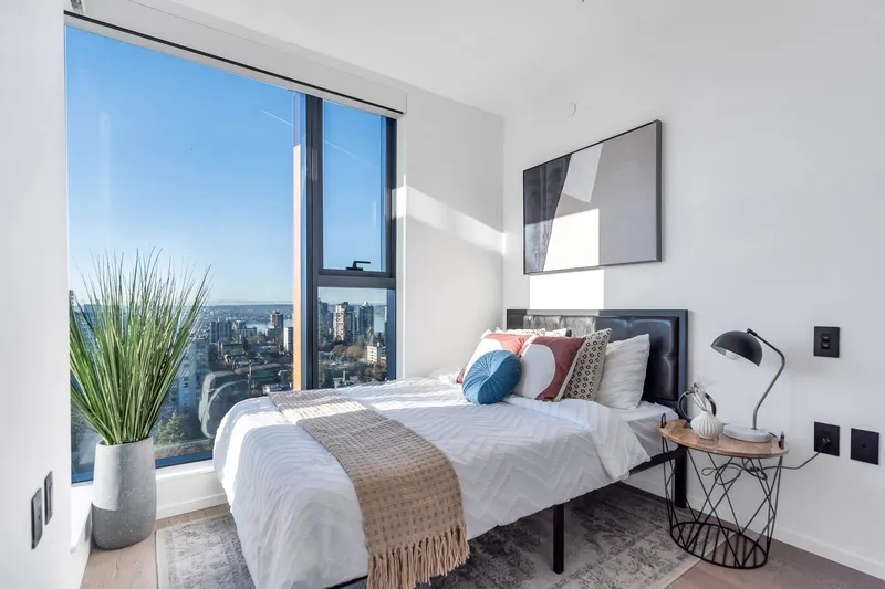 1406 1408 ROBSON STREET - photo 3 of 11