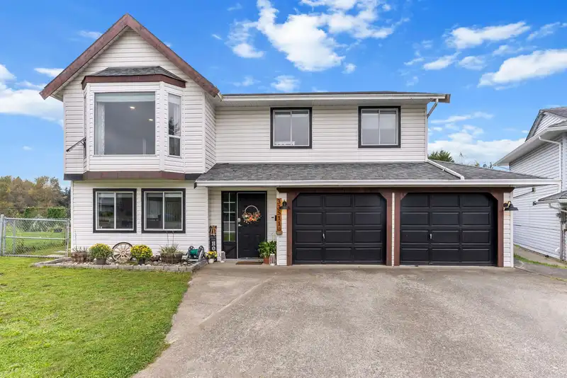33511 KETCH PLACE - photo 1 of 40