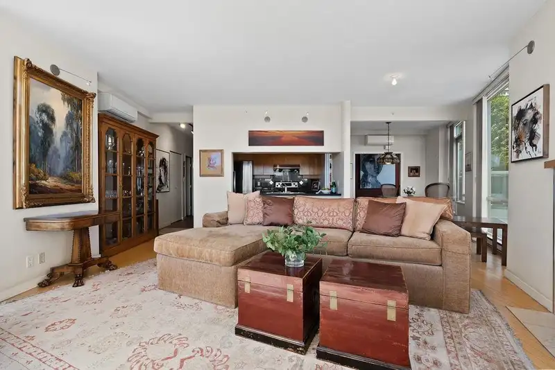 501 1099 MARINASIDE CRESCENT - photo 4 of 38