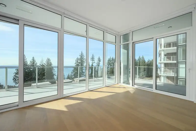 605 3963 UPLANDS WAY - photo 2 of 34