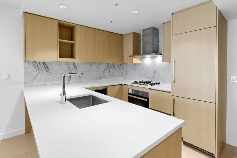 611 455 SW MARINE DRIVE - photo 2 of 25