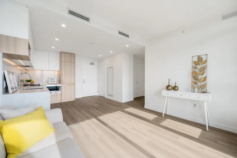 2207 6087 WILSON AVENUE - photo 4 of 25