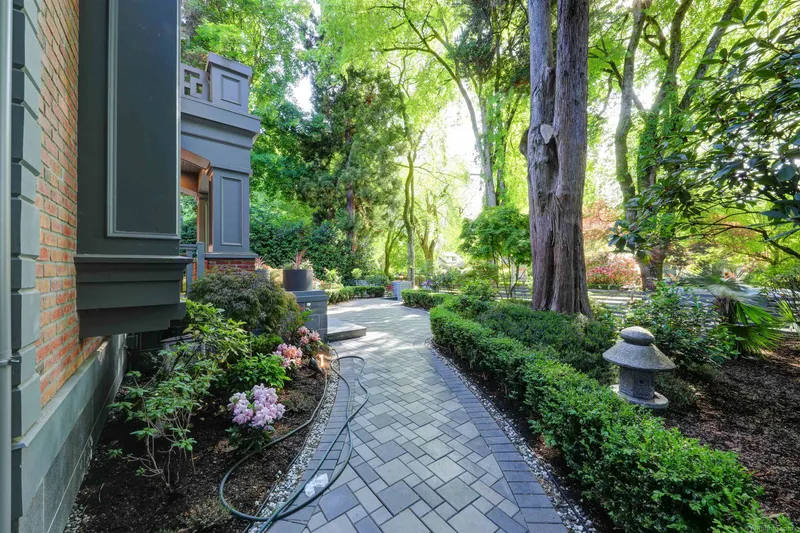 6038 MARGUERITE STREET - photo 3 of 25