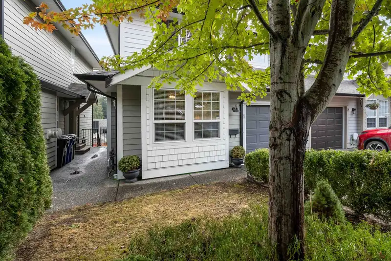 1 46152 STONEVIEW DRIVE - photo 2 of 40