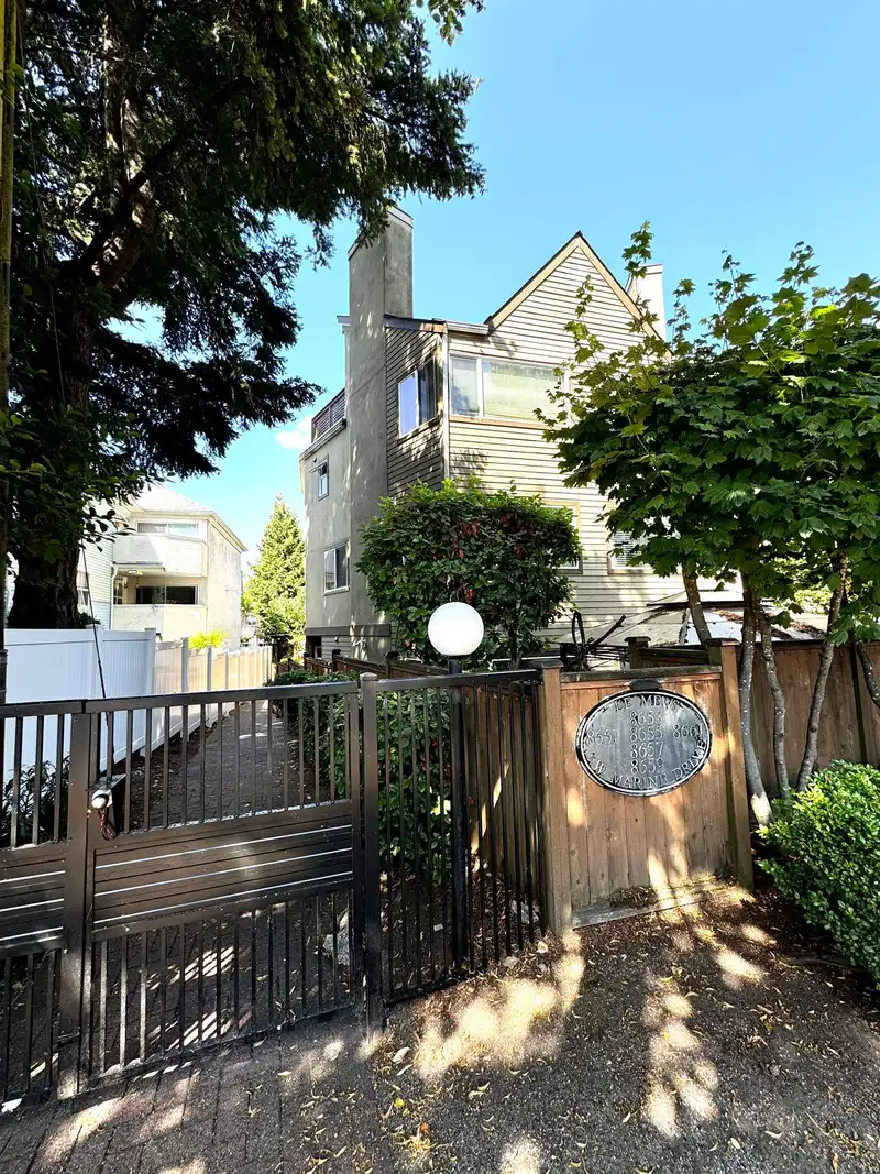 8659 SW MARINE DRIVE - photo 1 of 32