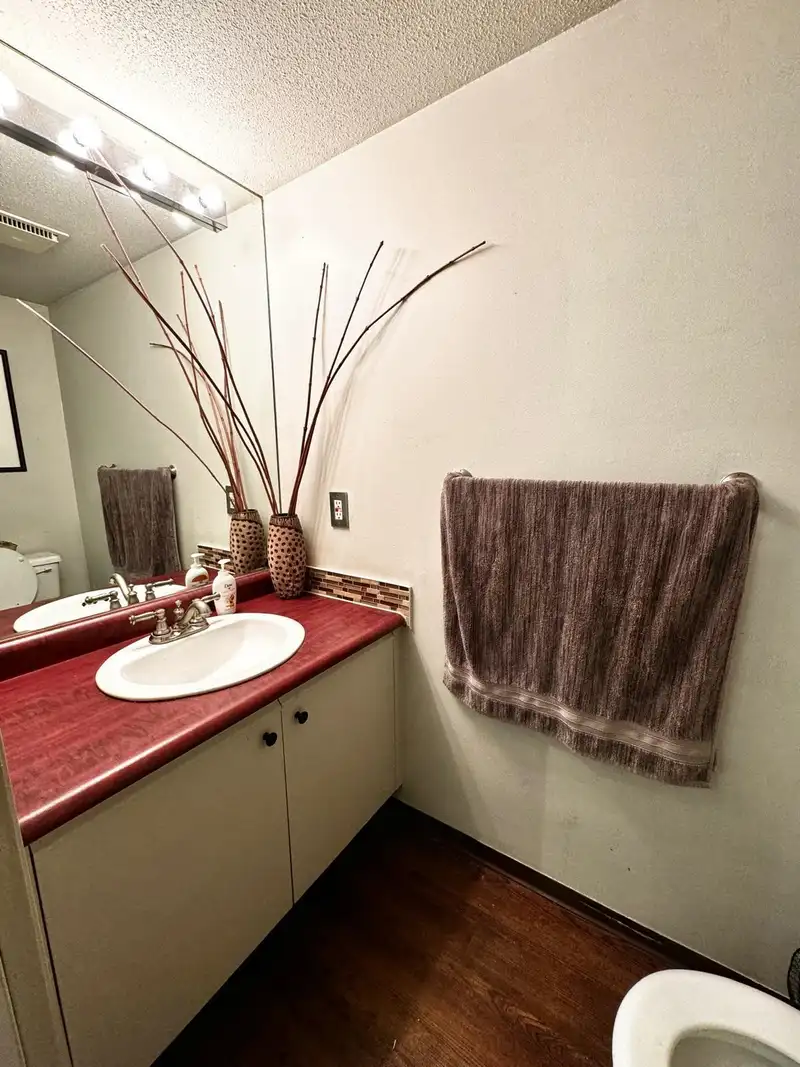 8659 SW MARINE DRIVE - photo 4 of 32