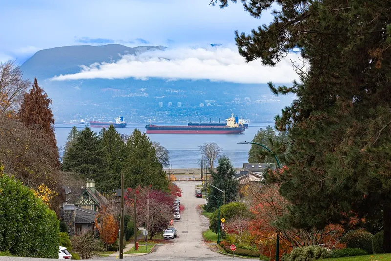 1822 SASAMAT STREET - photo 1 of 25