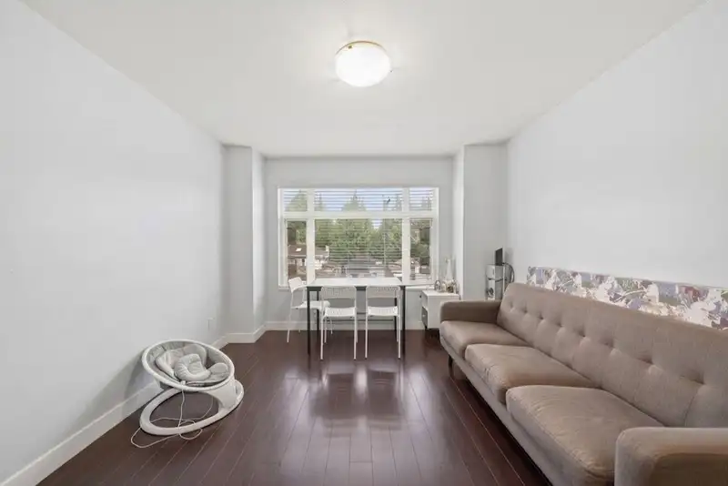 303 2745 E HASTINGS STREET - photo 3 of 40