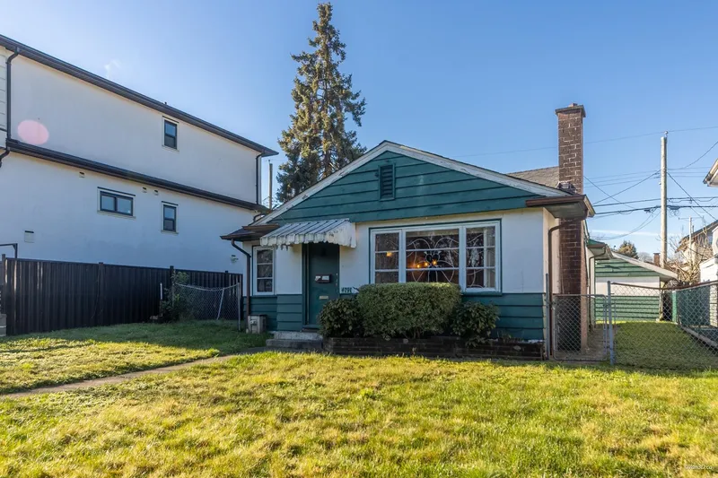 4791 CULLODEN STREET - photo 2 of 23