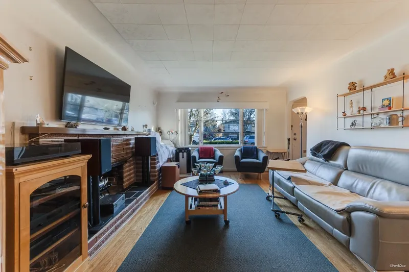 4791 CULLODEN STREET - photo 4 of 23