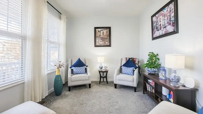 15136 61A AVENUE - photo 3 of 25