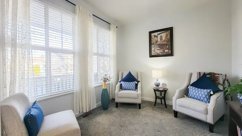 15136 61A AVENUE - photo 4 of 25