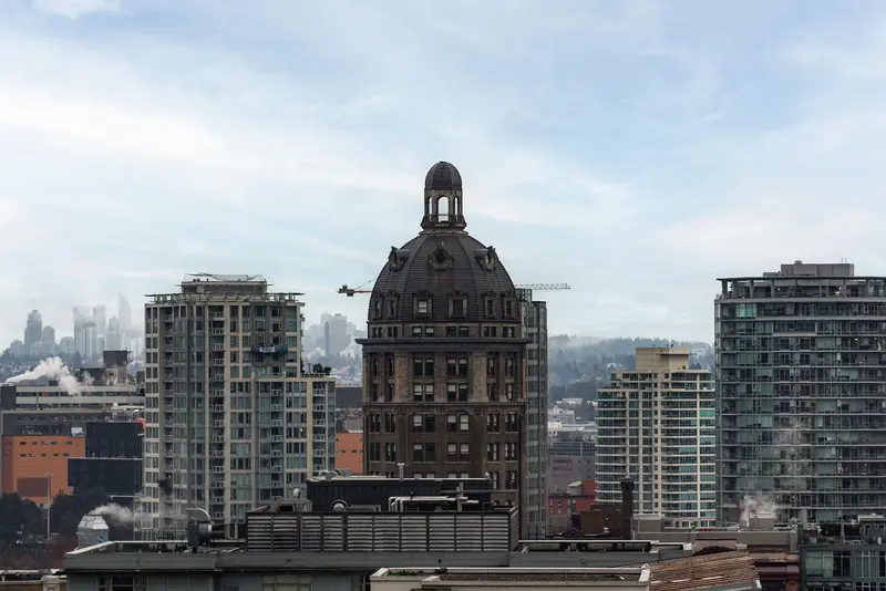 1407 438 SEYMOUR STREET - photo 1 of 25