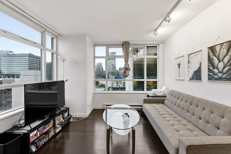 1407 438 SEYMOUR STREET - photo 2 of 25