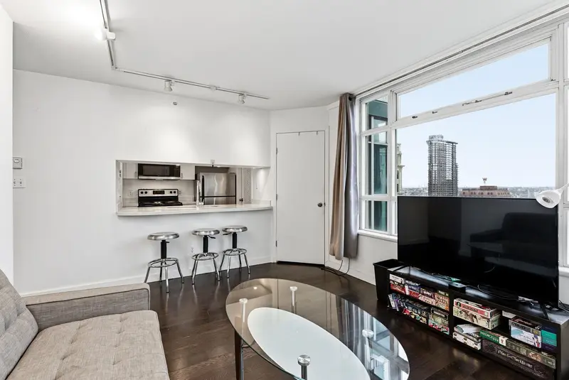 1407 438 SEYMOUR STREET - photo 4 of 25