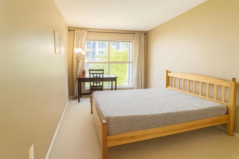 412 5880 DOVER CRESCENT - photo 3 of 5