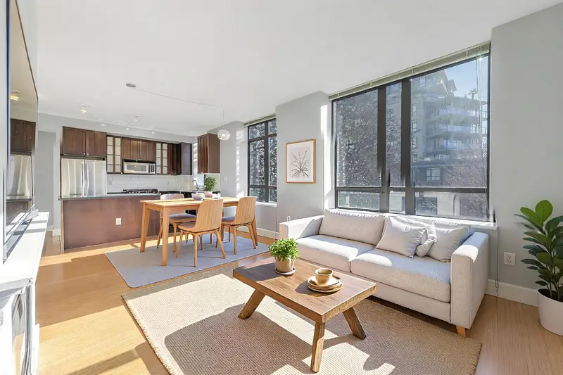 312 170 W 1ST STREET - photo 3 of 25