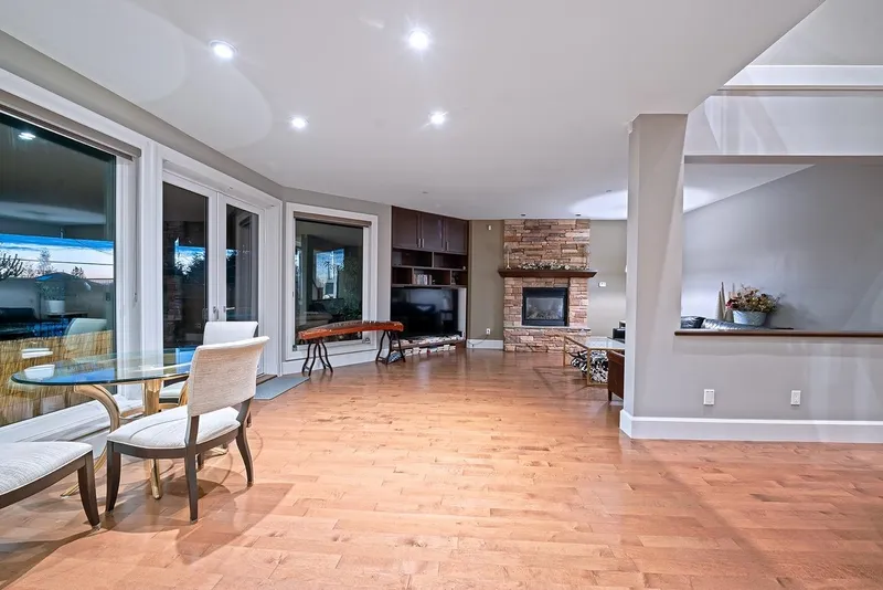 1116 LAWSON AVENUE - photo 4 of 25