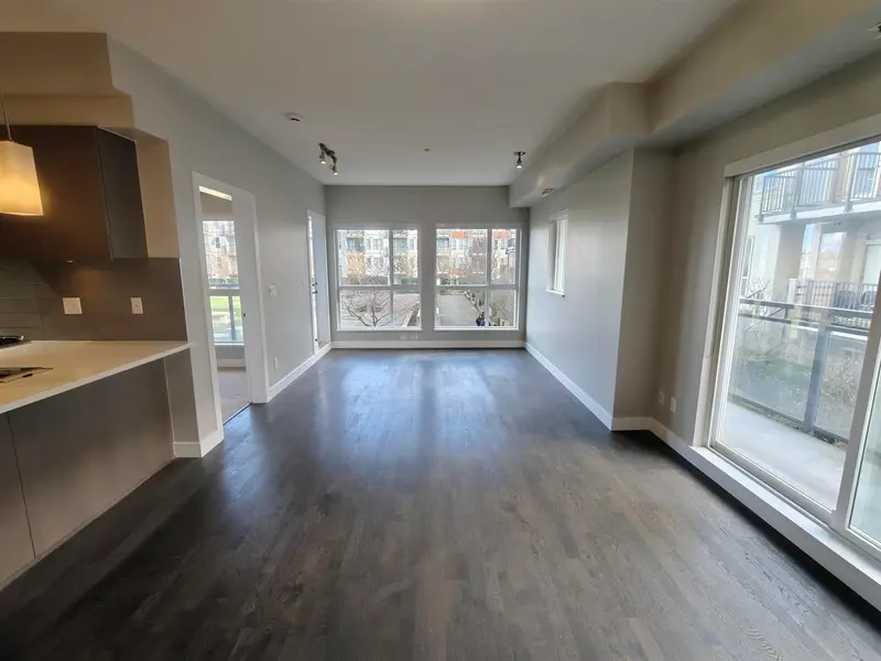 212 10155 RIVER DRIVE - photo 3 of 25