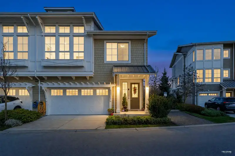 12B 5551 ADMIRAL WAY - photo 1 of 40