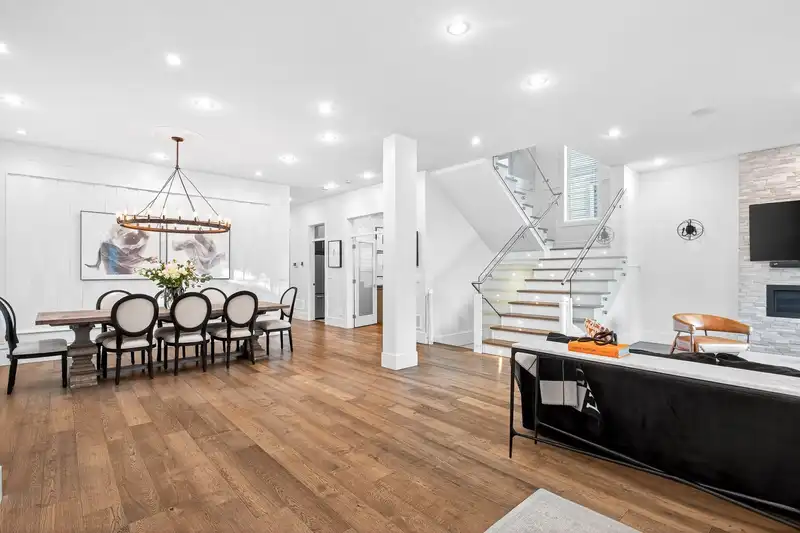 3479 WALES AVENUE - photo 3 of 40