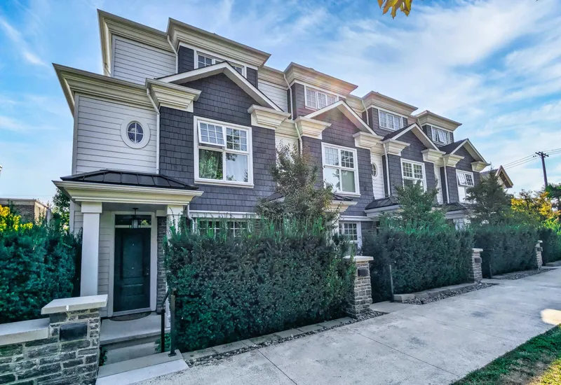 276 W 62ND AVENUE - photo 3 of 25