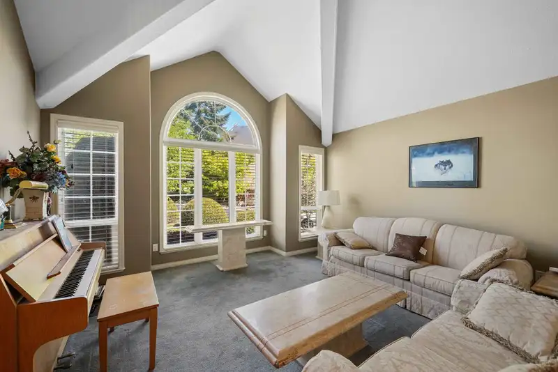 18662 54A AVENUE - photo 4 of 35