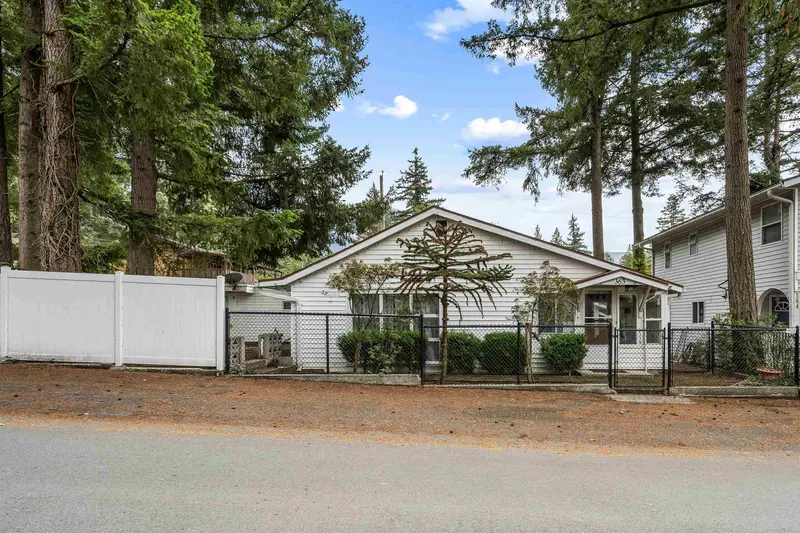 363 PINE STREET - photo 2 of 25