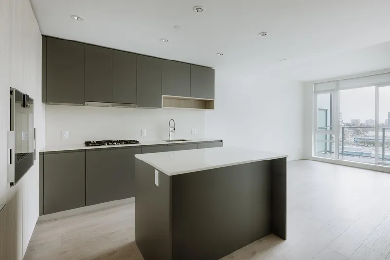 833 6300 MINORU BOULEVARD - photo 2 of 14