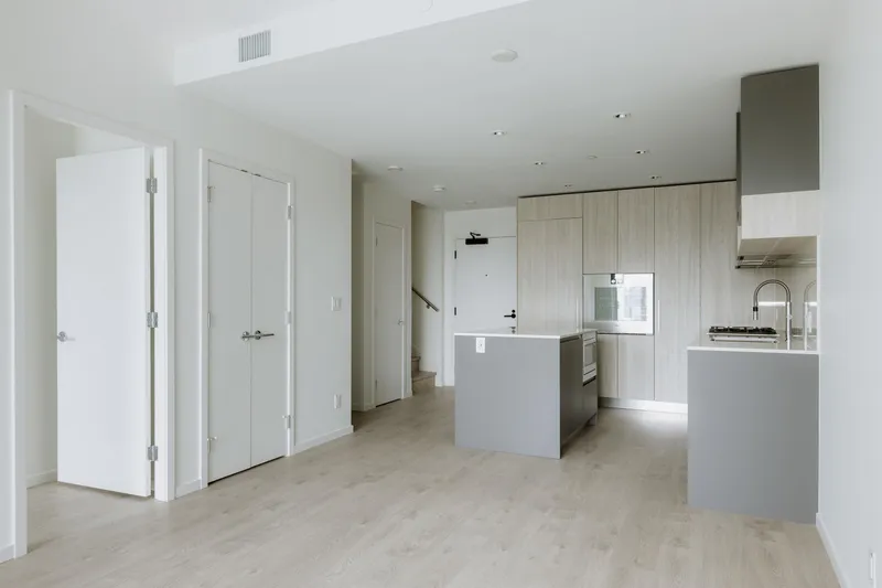 833 6300 MINORU BOULEVARD - photo 3 of 14