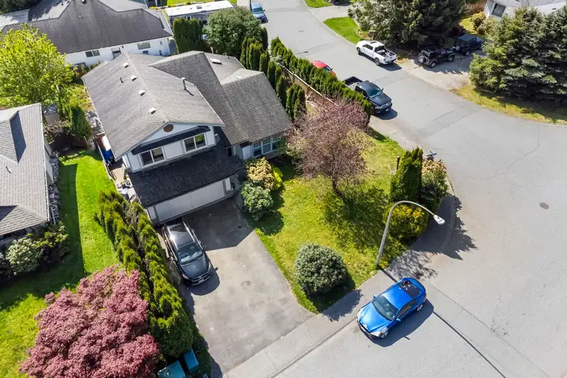 33480 BLUEBERRY DRIVE - photo 2 of 40